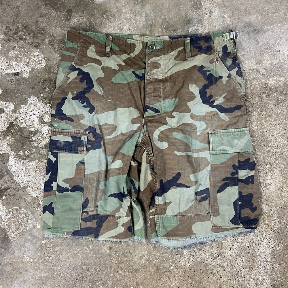 Vintage 80s Military BDU Cargo Shorts Size Medium Woodland Camo Army Wear